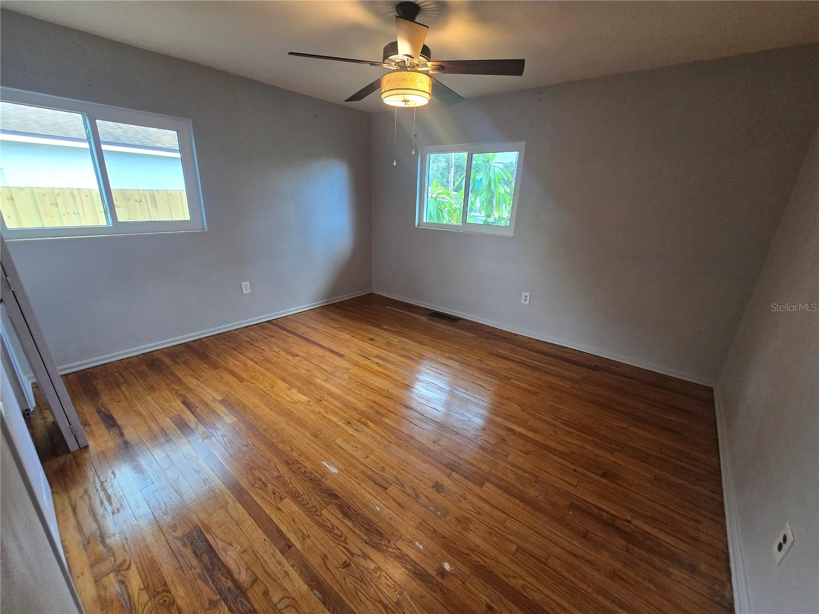 Image 19 of 33 For 817 Euclid Avenue