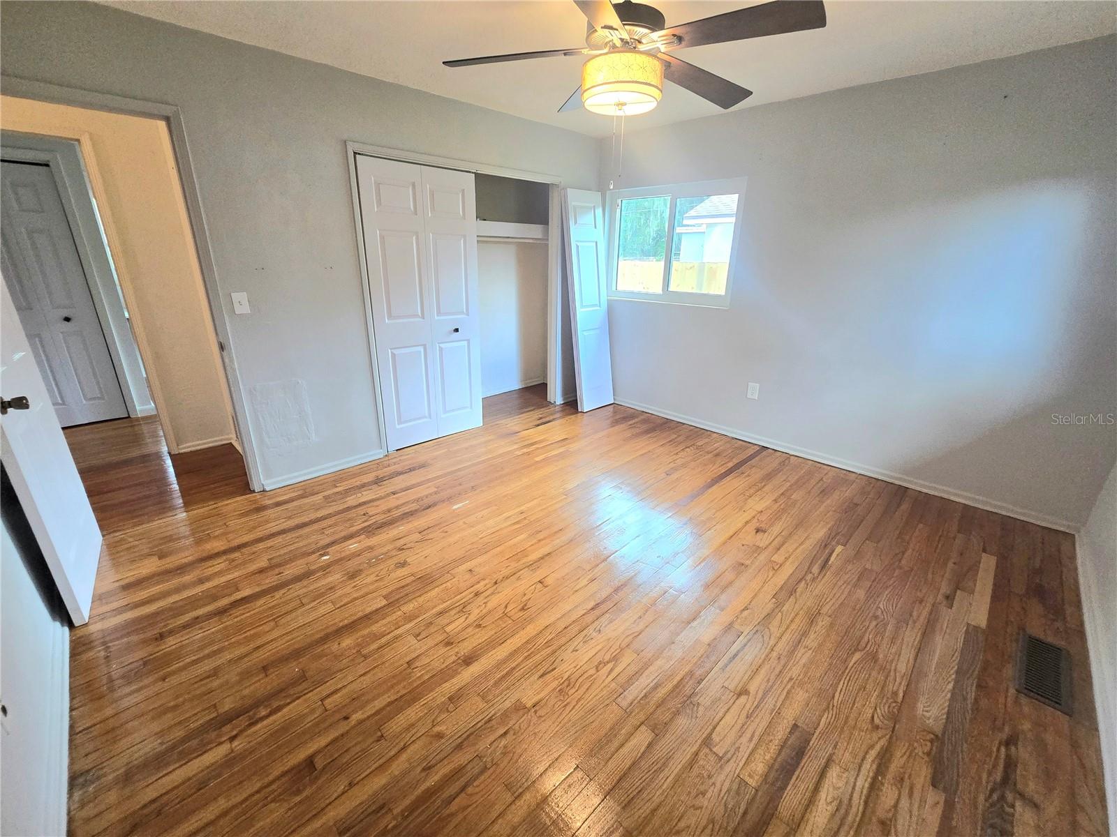 Image 20 of 33 For 817 Euclid Avenue