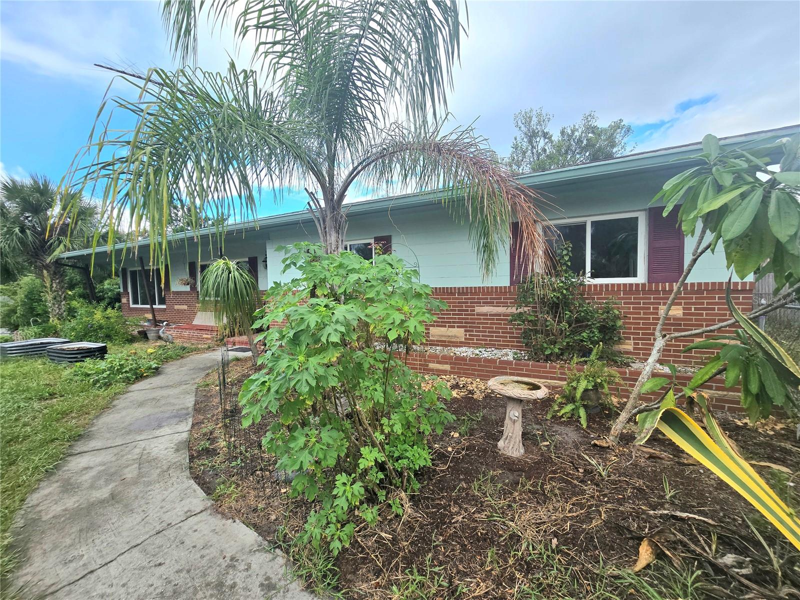 Image 3 of 33 For 817 Euclid Avenue