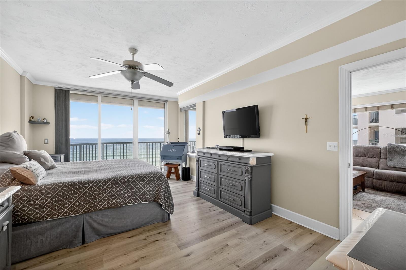 Image 20 of 57 For 3311 Atlantic Avenue 1504