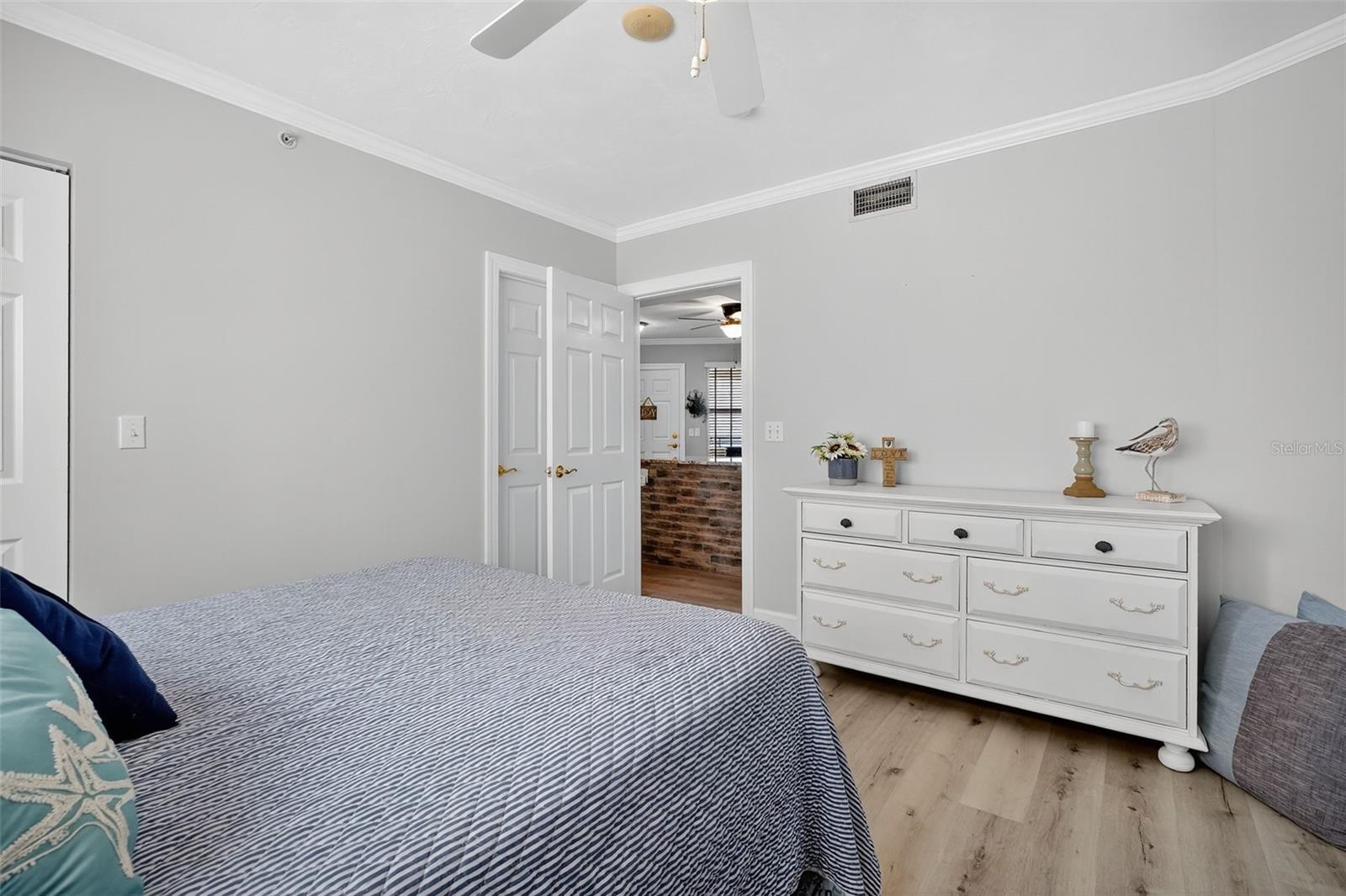 Image 34 of 57 For 3311 Atlantic Avenue 1504