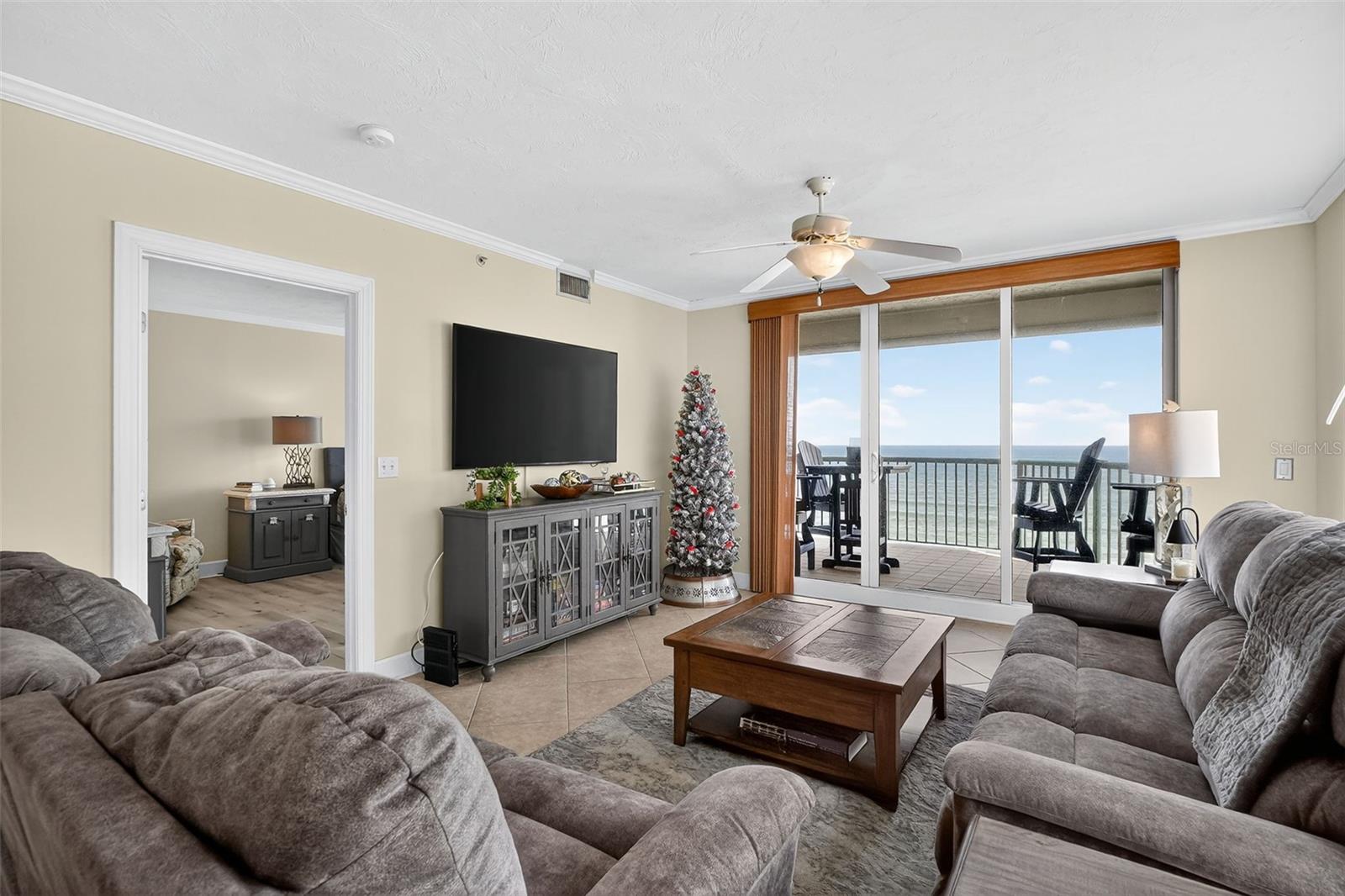 Image 5 of 57 For 3311 Atlantic Avenue 1504