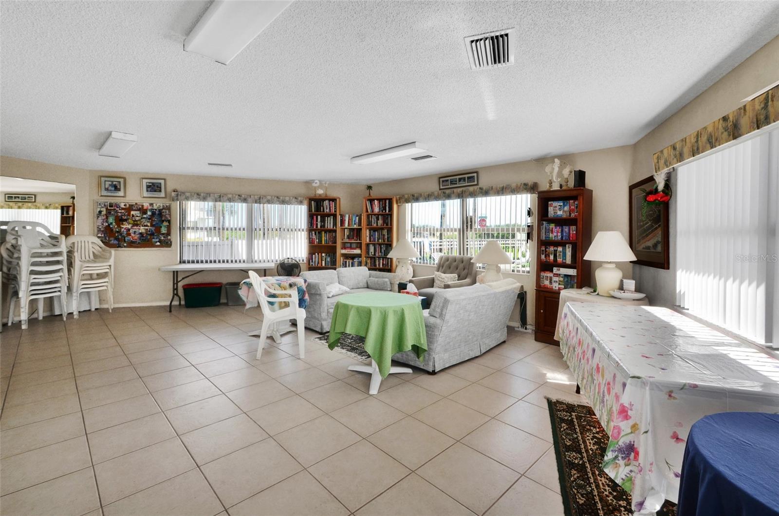 Image 23 of 33 For 3110 Ocean Shore Boulevard 1130