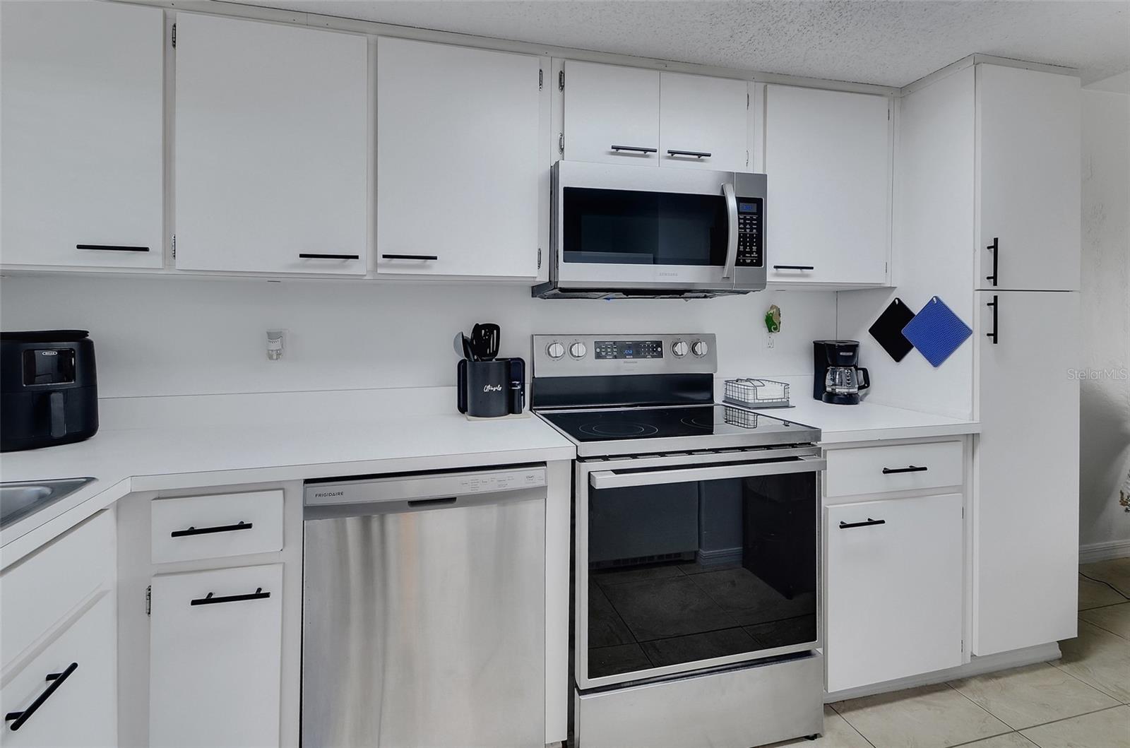 Image 8 of 33 For 3110 Ocean Shore Boulevard 1130