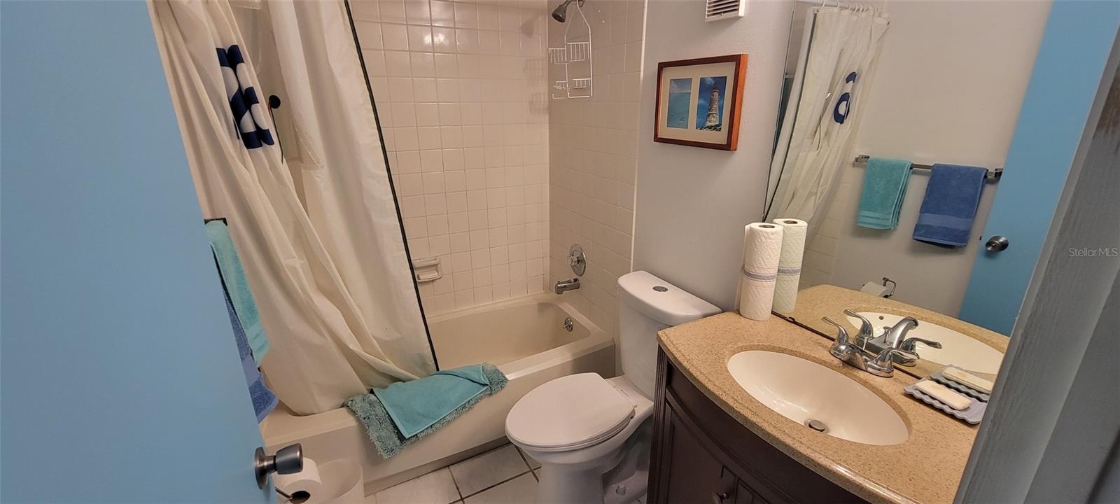 Image 13 of 19 For 160 Live Oak Woods Court 3c