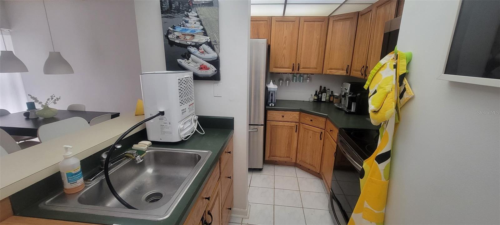 Image 5 of 19 For 160 Live Oak Woods Court 3c