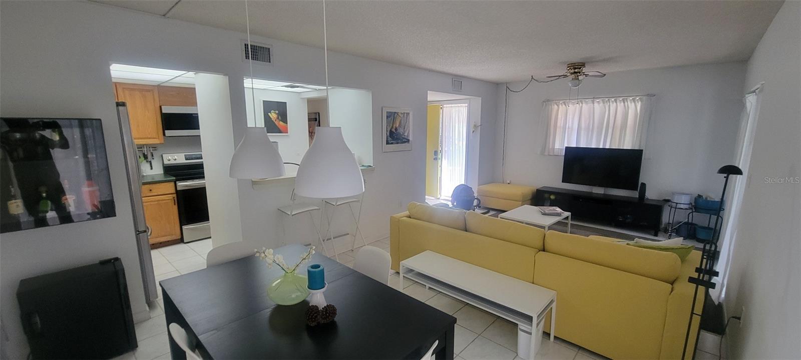 Image 9 of 19 For 160 Live Oak Woods Court 3c