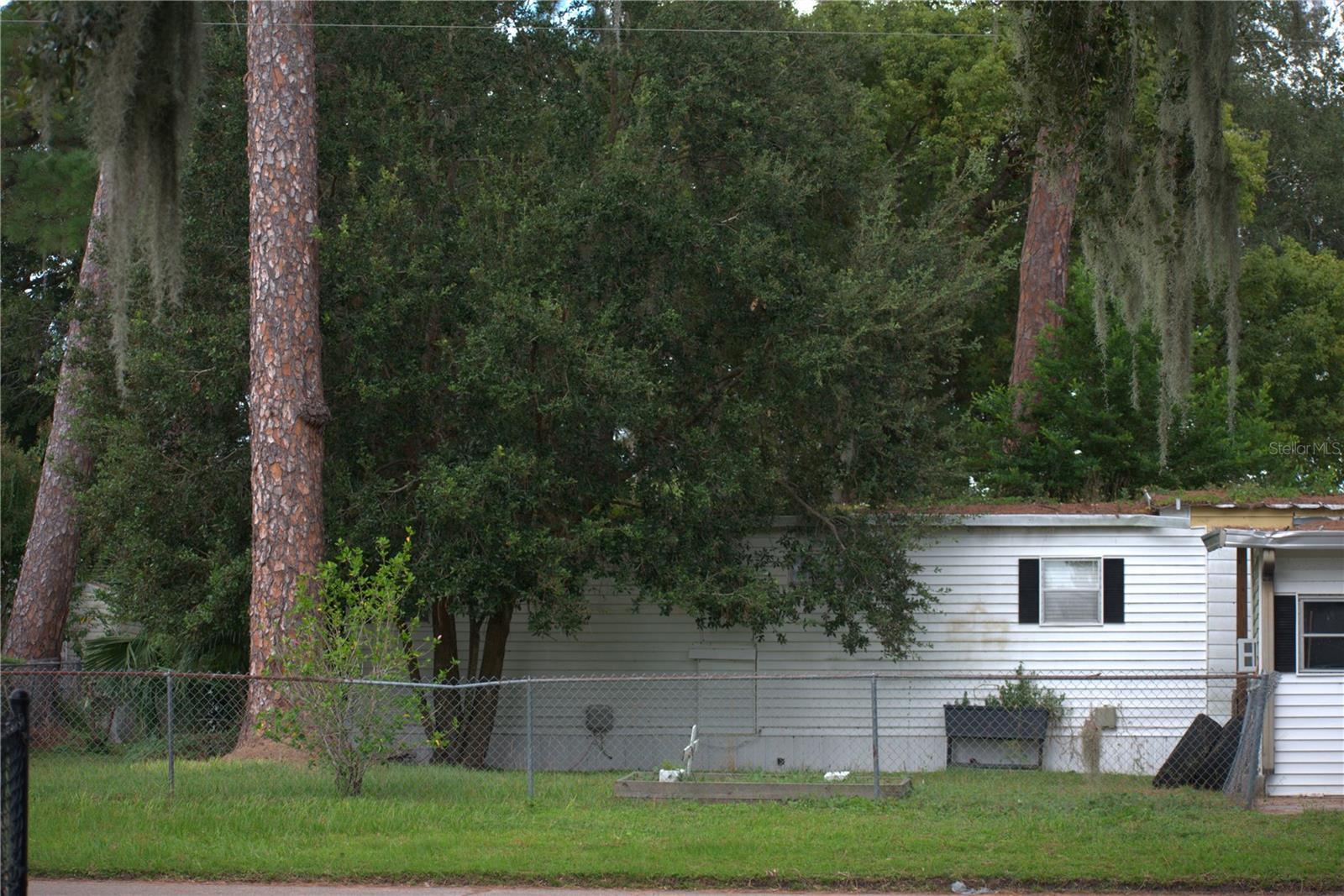 Image 8 of 11 For 102 Oak Tree Drive