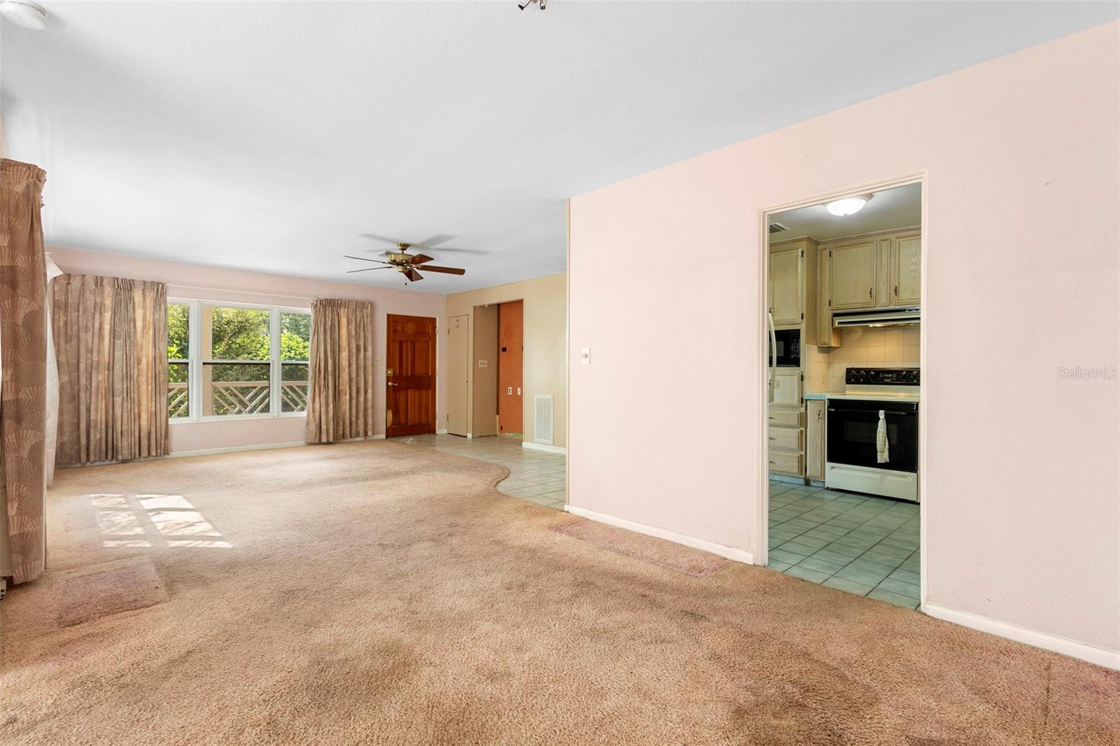 Image 12 of 40 For 721 Lake Avenue