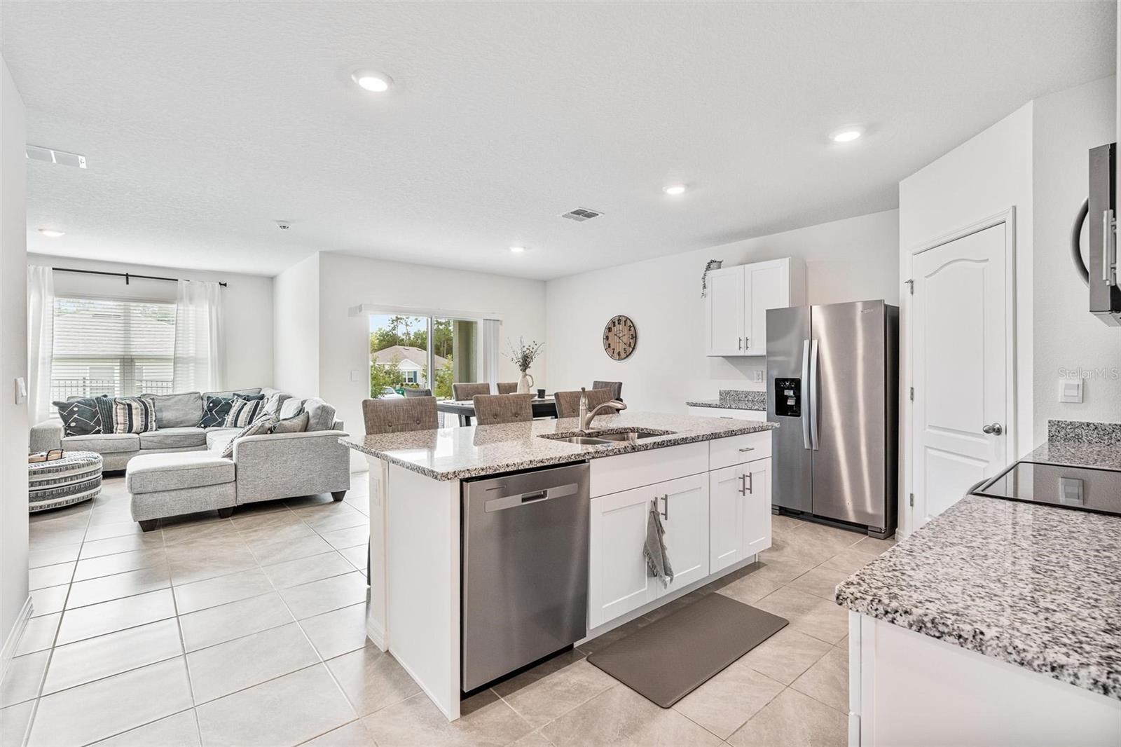 Image 12 of 37 For 511 Baroness Way