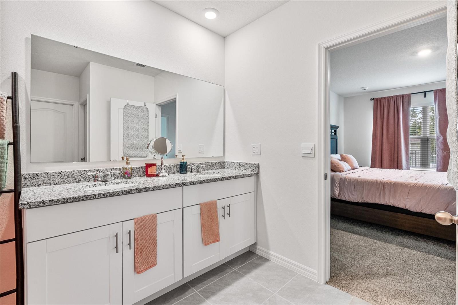 Image 19 of 37 For 511 Baroness Way