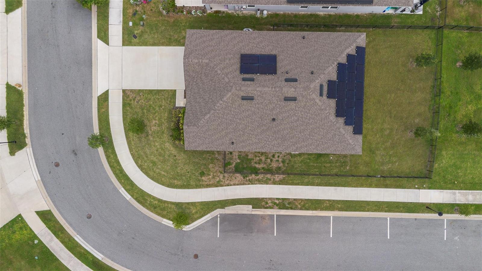 Image 6 of 37 For 511 Baroness Way