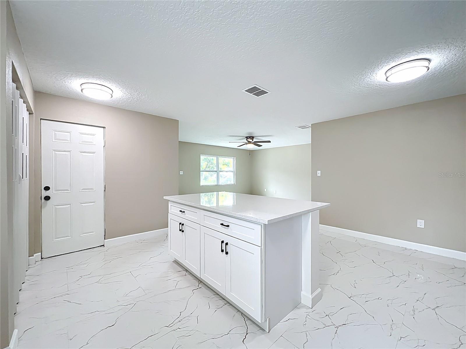 Image 15 of 56 For 3033 Sutton Dr