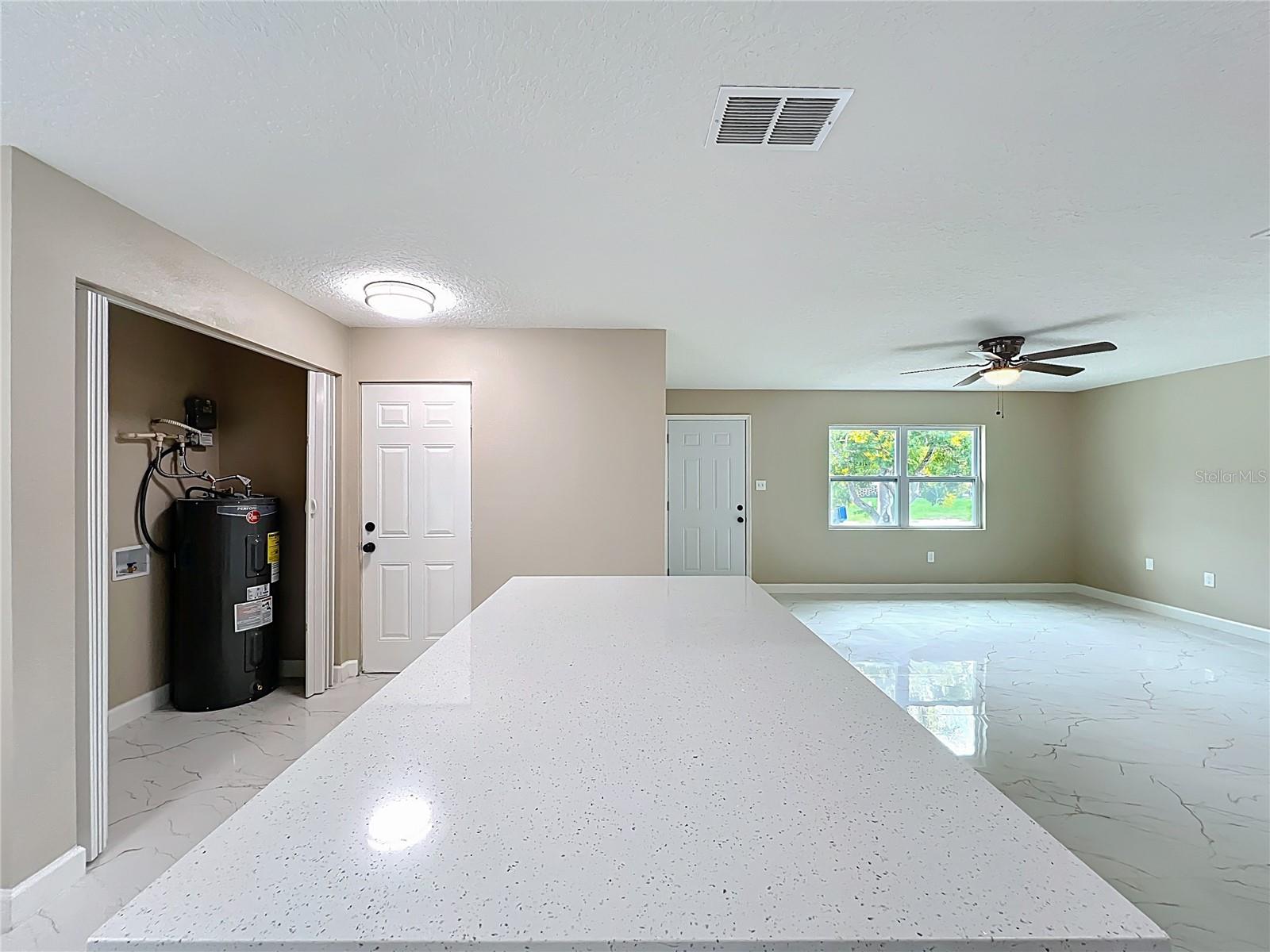 Image 16 of 56 For 3033 Sutton Dr