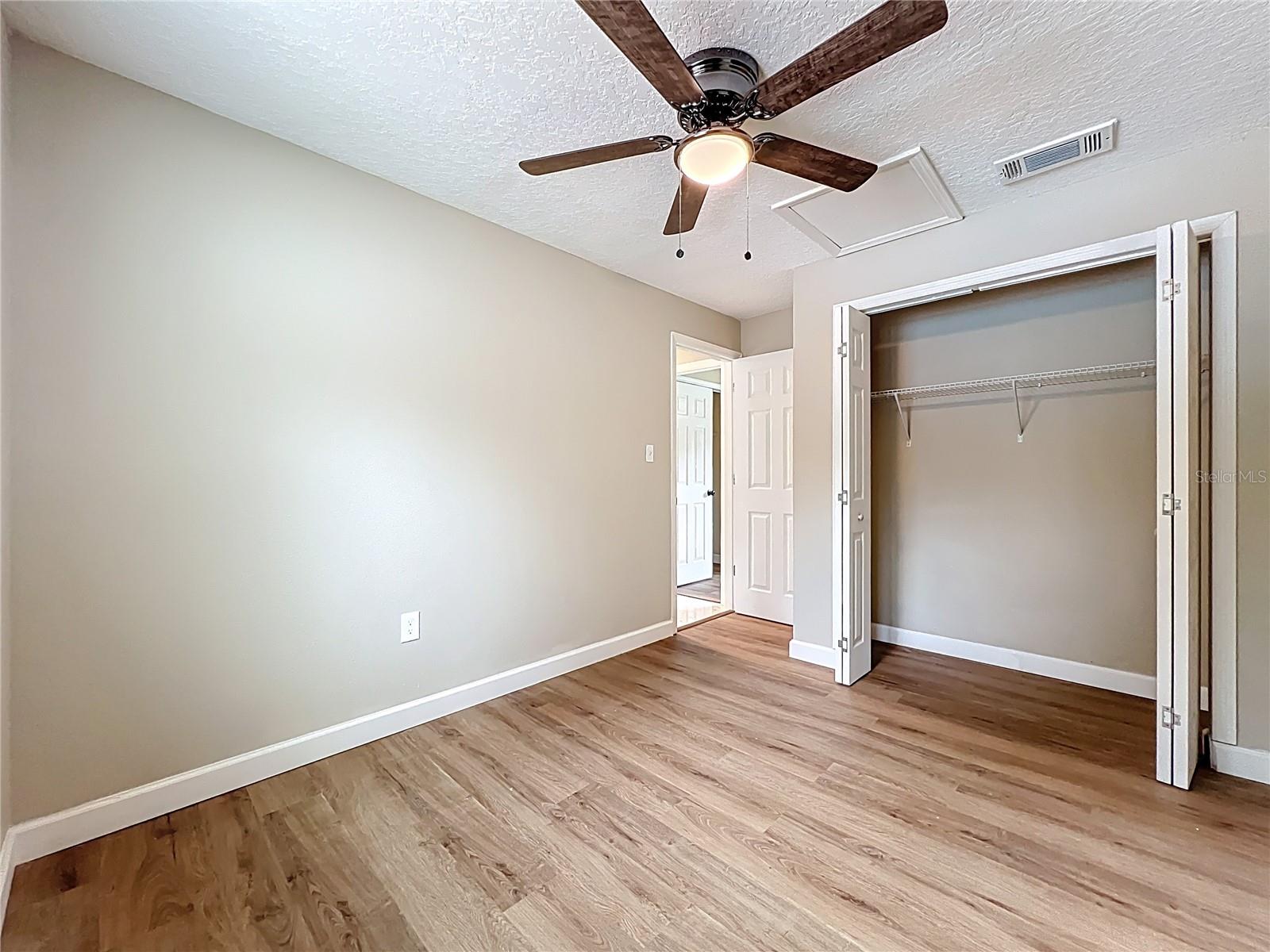 Image 20 of 56 For 3033 Sutton Dr