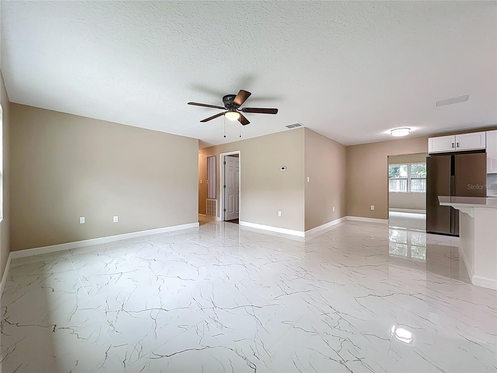 Image 3 of 56 For 3033 Sutton Dr