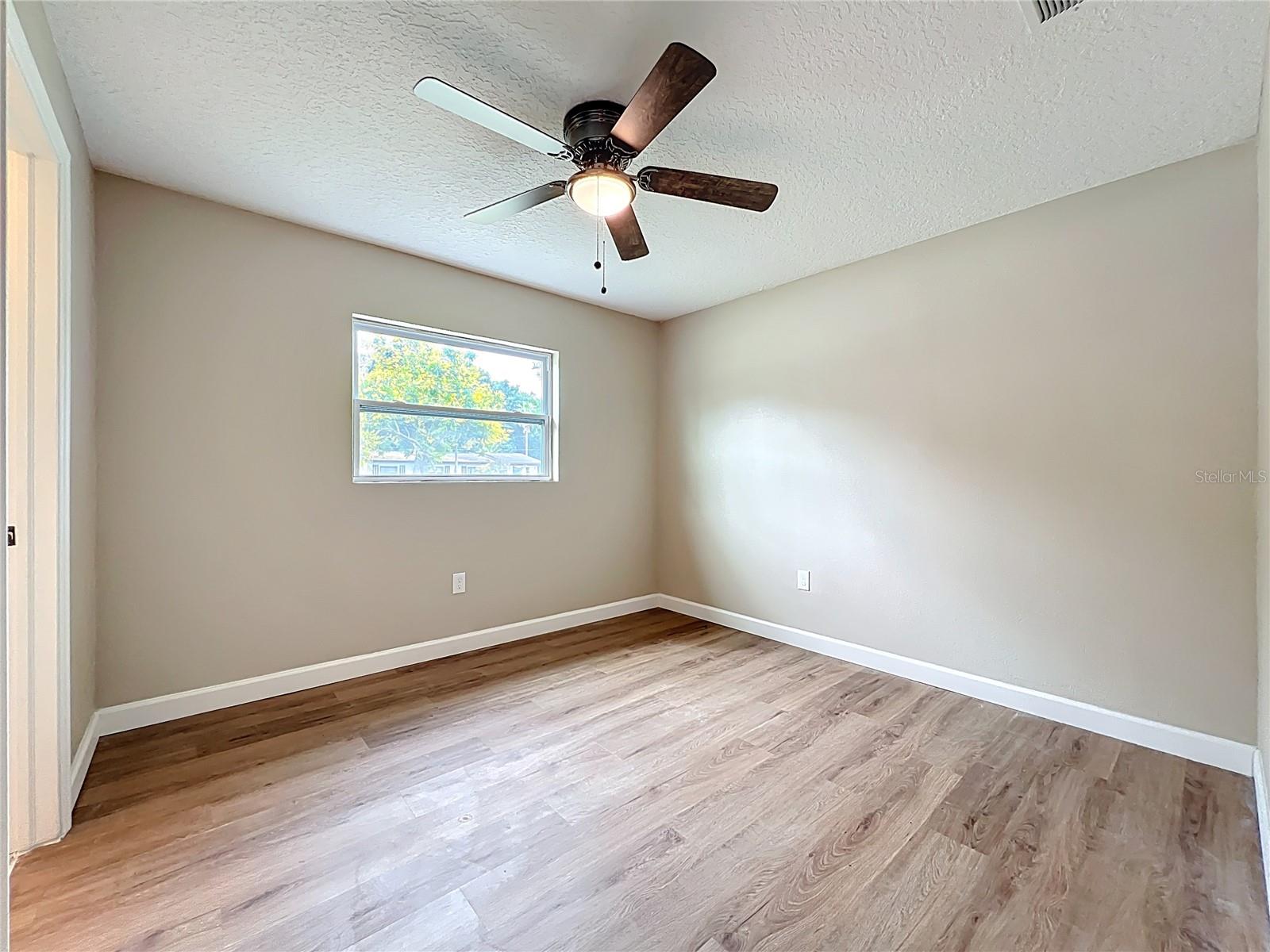 Image 31 of 56 For 3033 Sutton Dr