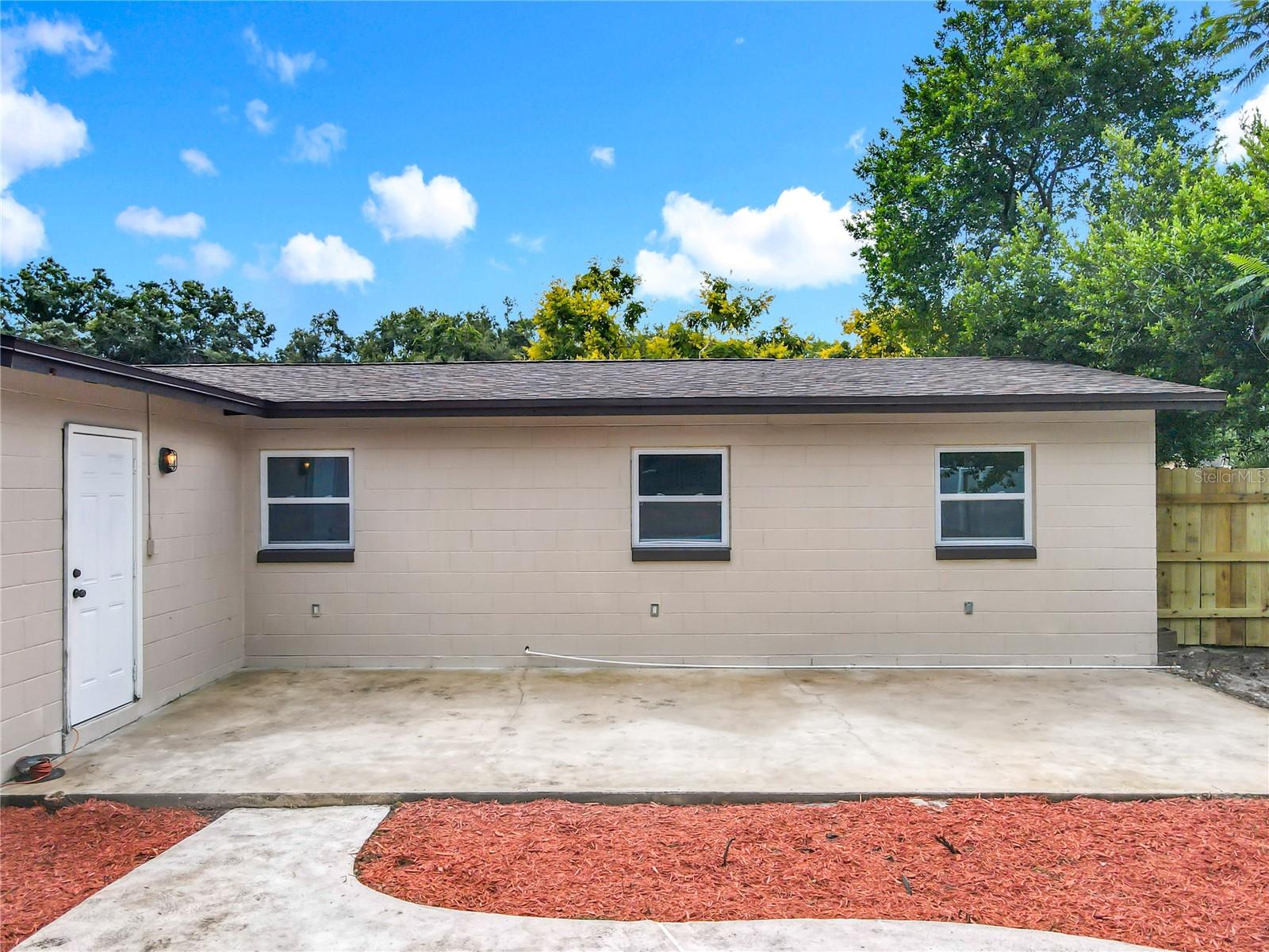 Image 39 of 56 For 3033 Sutton Dr