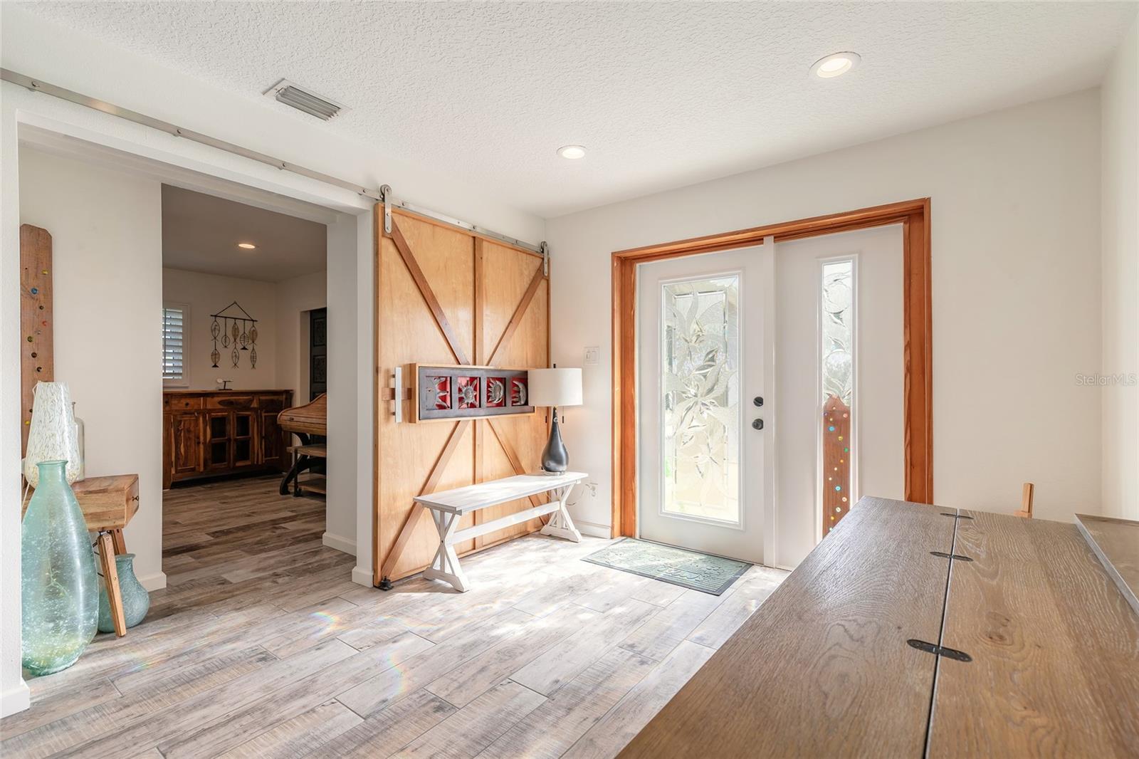 Image 11 of 43 For 9 Dolphin Avenue