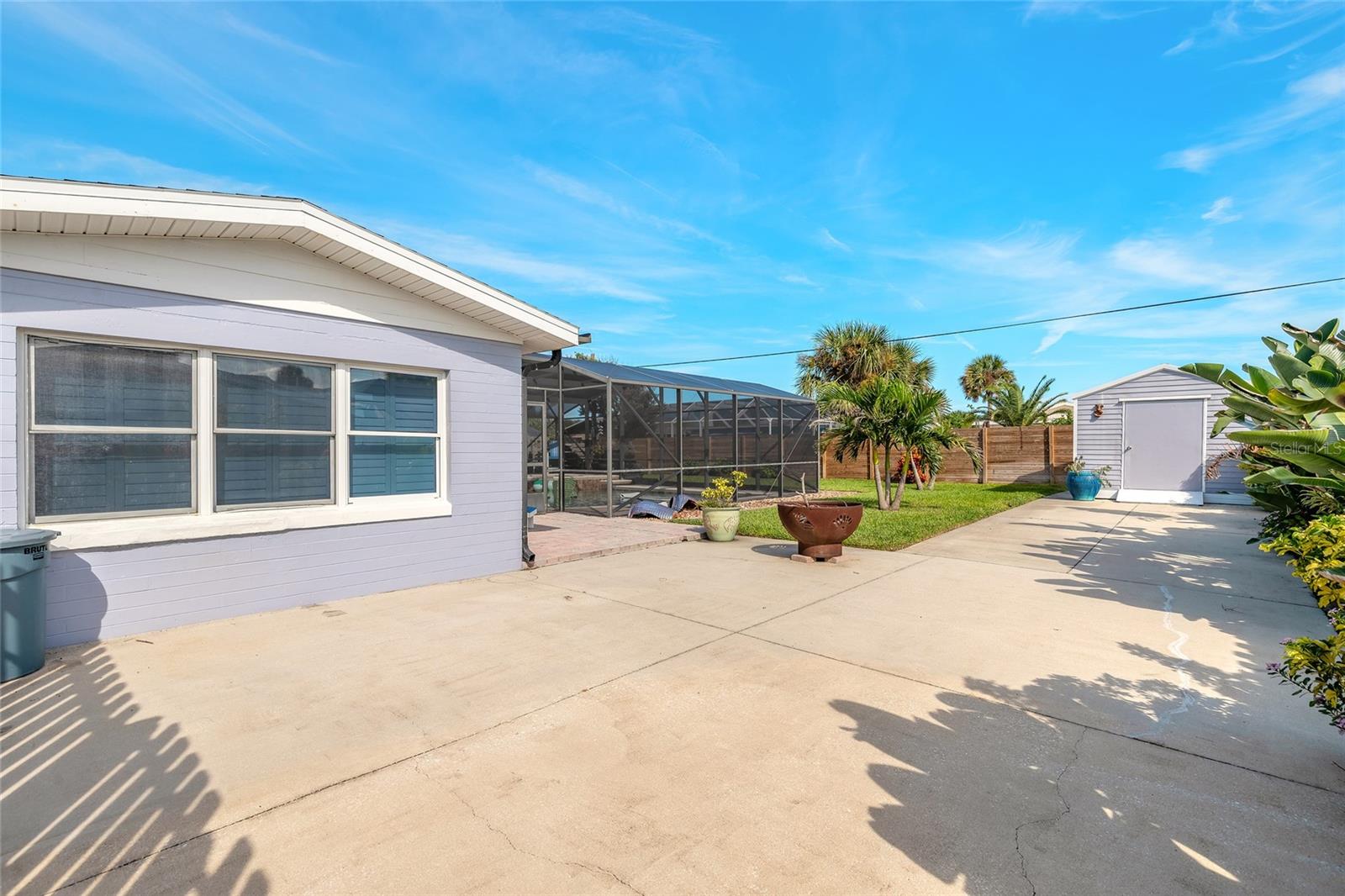 Image 29 of 43 For 9 Dolphin Avenue