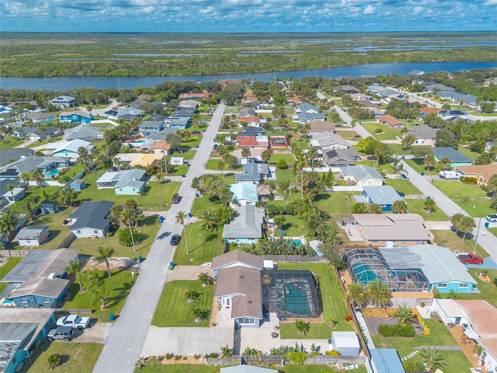 Image 39 of 43 For 9 Dolphin Avenue