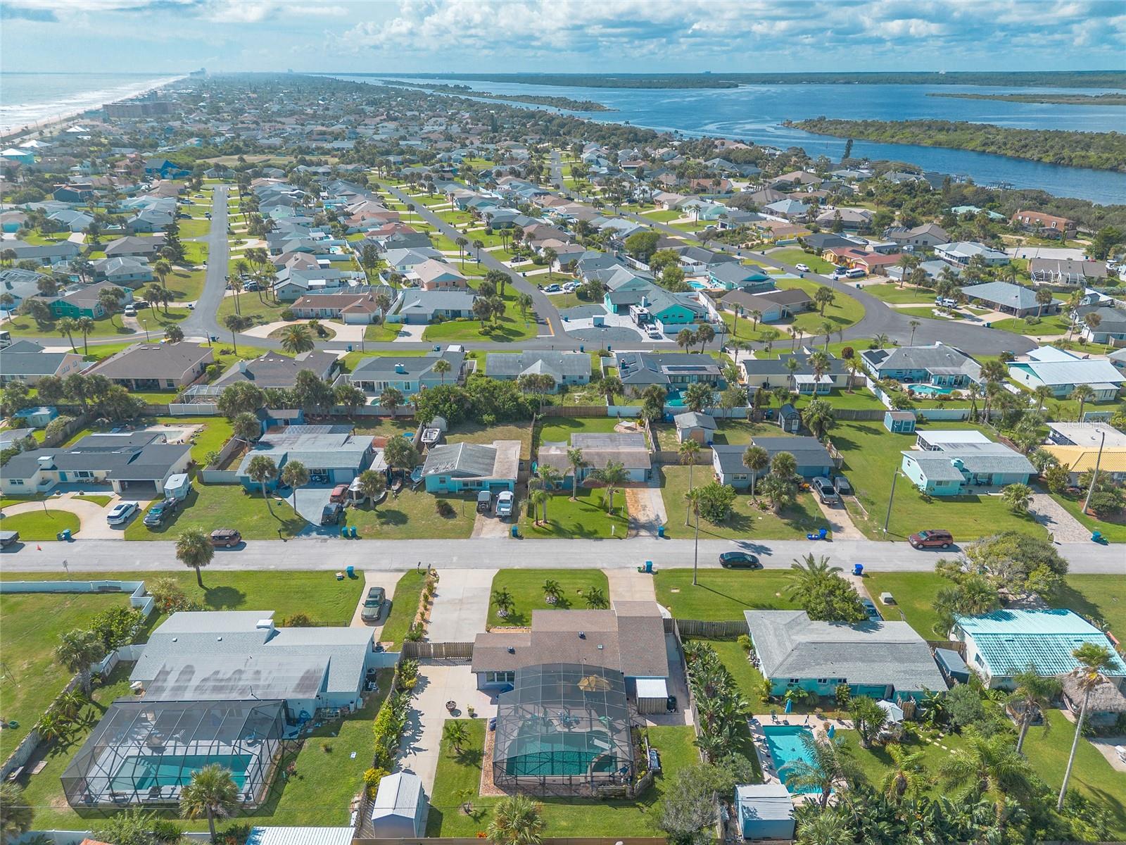 Image 41 of 43 For 9 Dolphin Avenue
