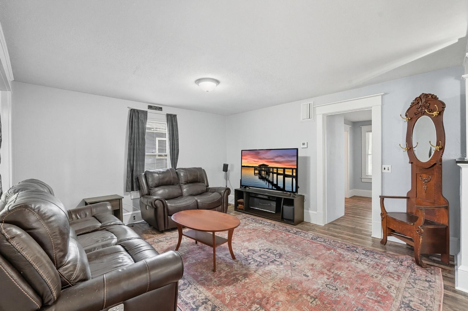 Image 12 of 57 For 141 Kingston Avenue