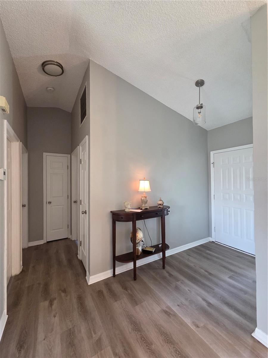 Image 20 of 31 For 2730 Woodland Drive