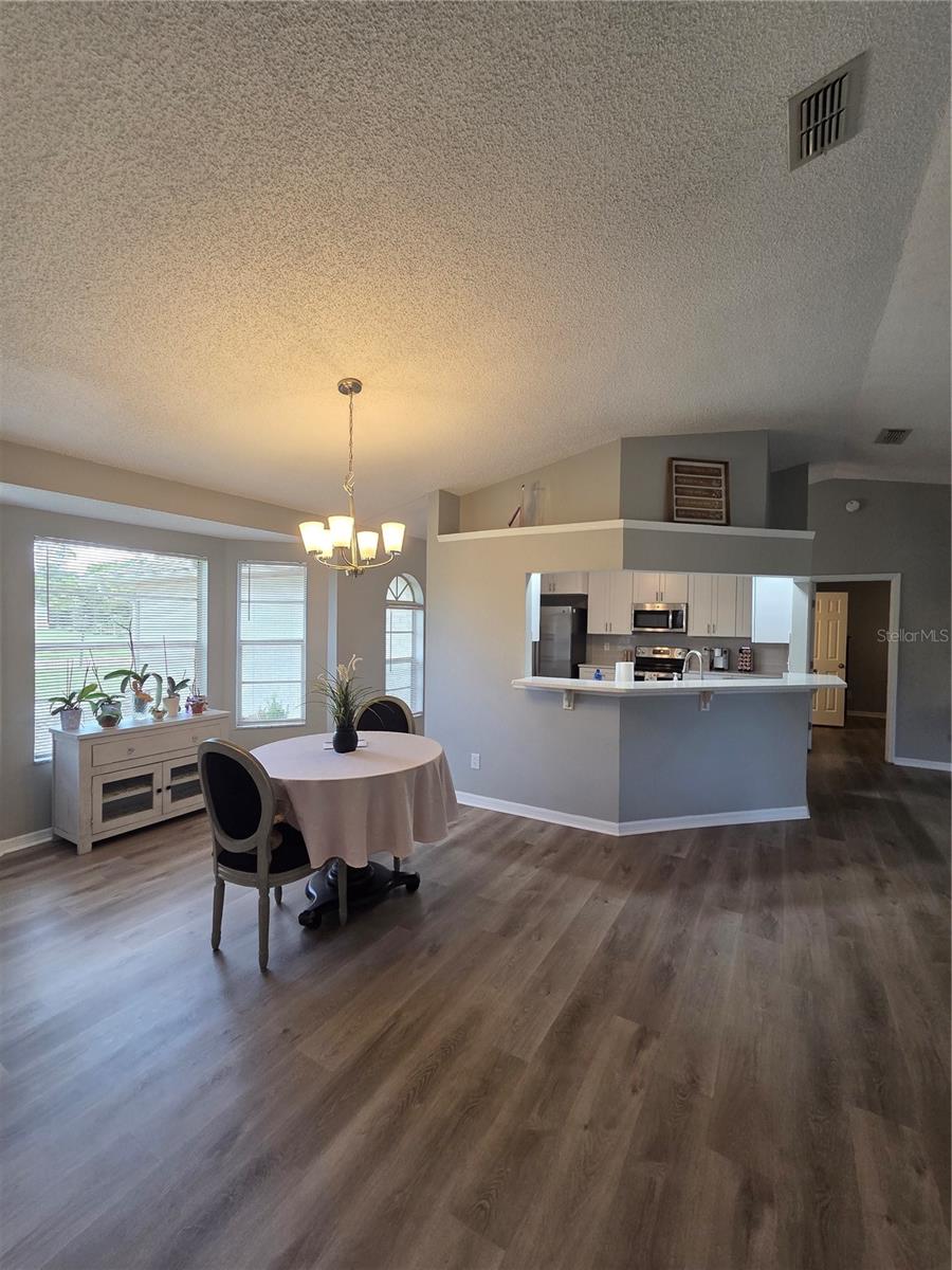 Image 7 of 31 For 2730 Woodland Drive