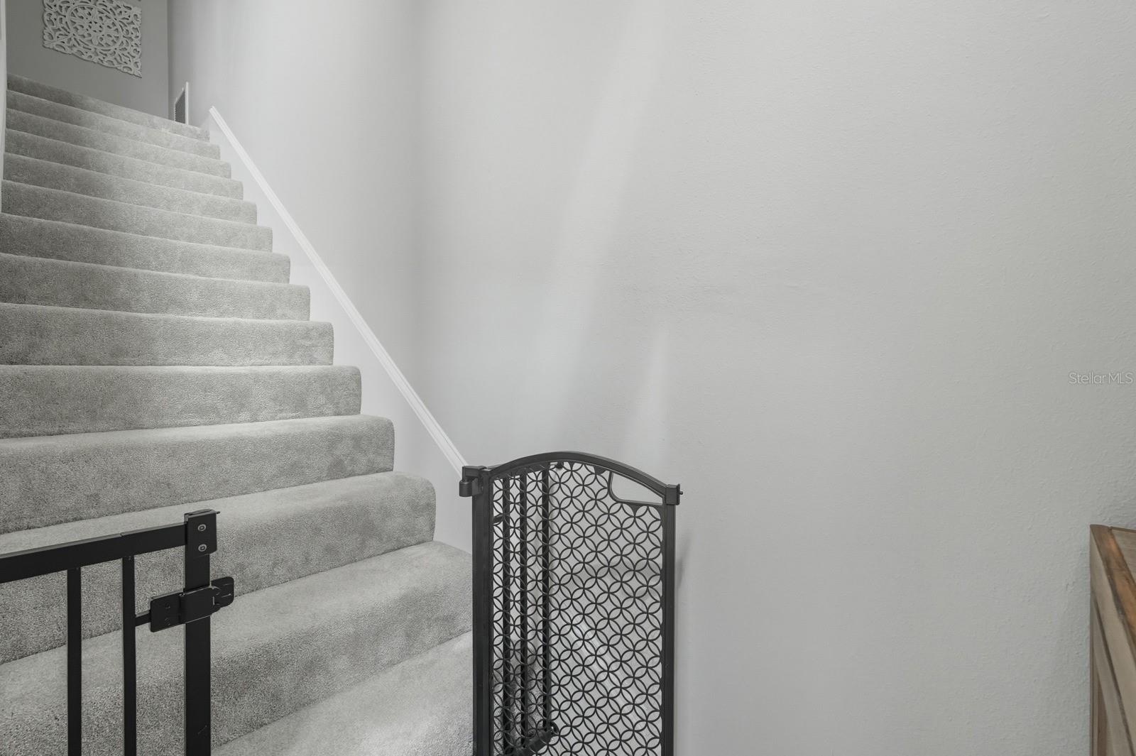 Image 20 of 49 For 2134 Riverside Drive