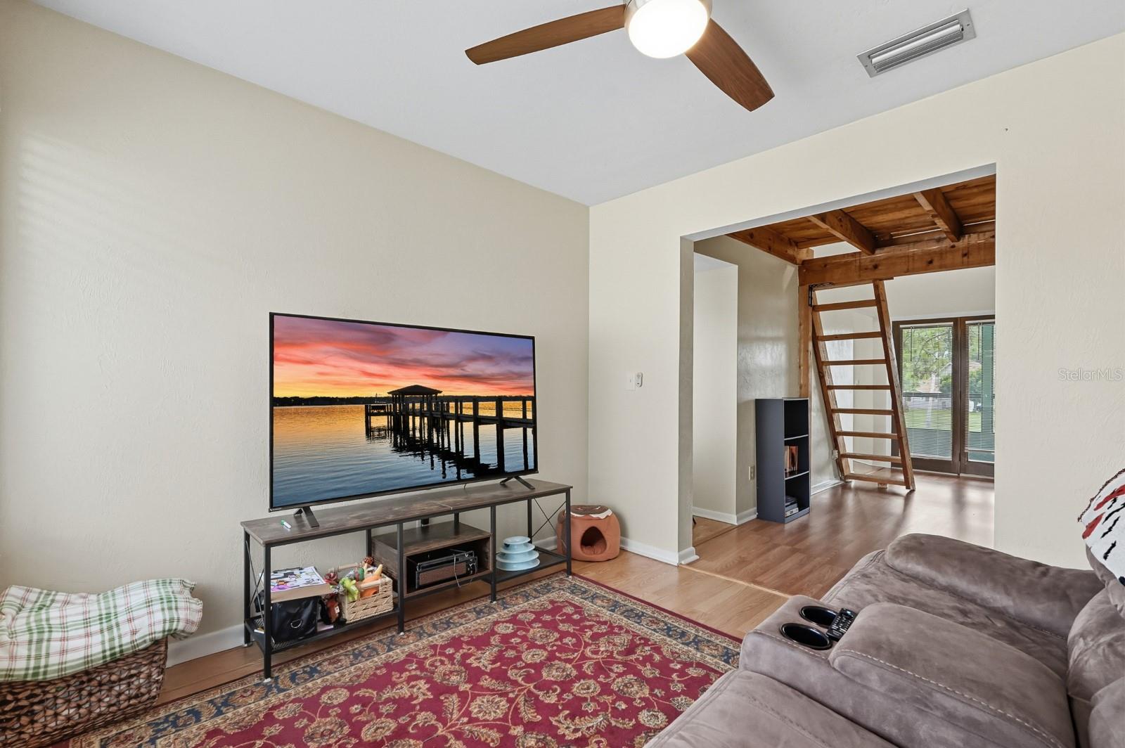 Image 11 of 51 For 132 Golden Eye Drive C