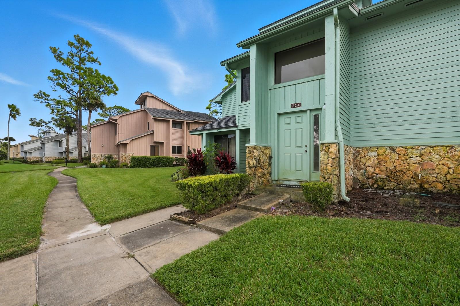Image 3 of 51 For 132 Golden Eye Drive C