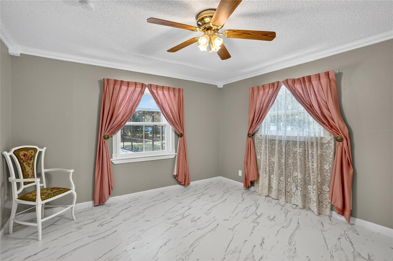 Image 13 of 36 For 11595 134 Court