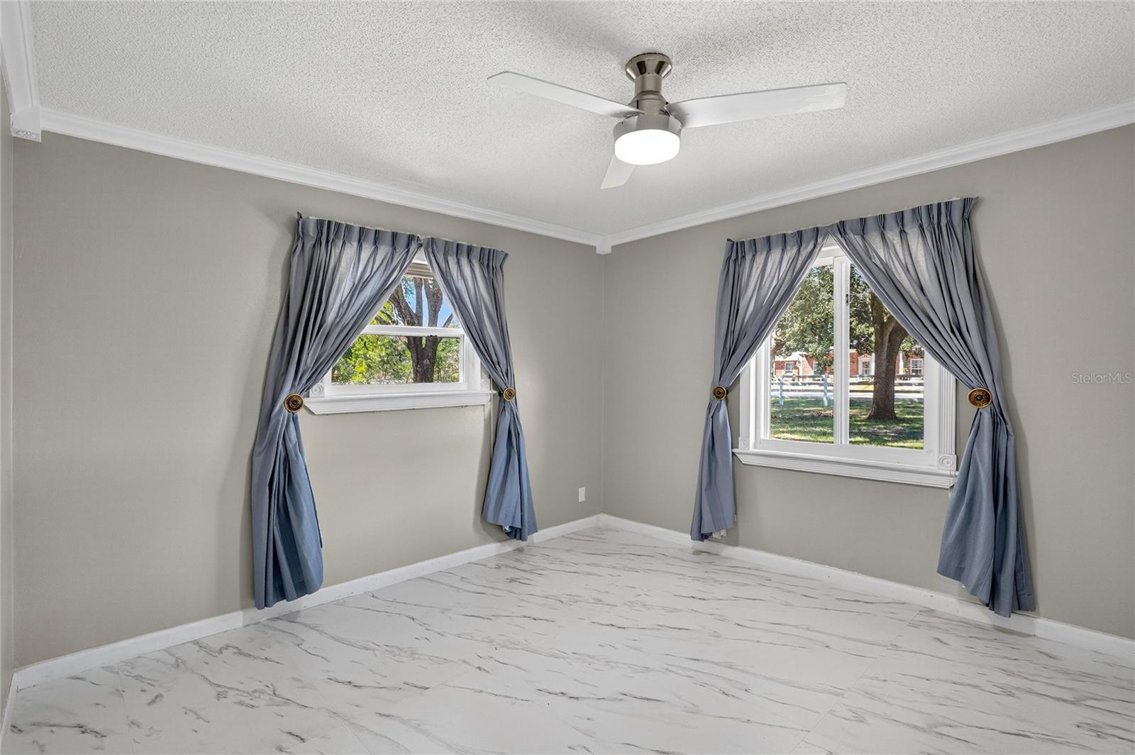 Image 15 of 36 For 11595 134 Court