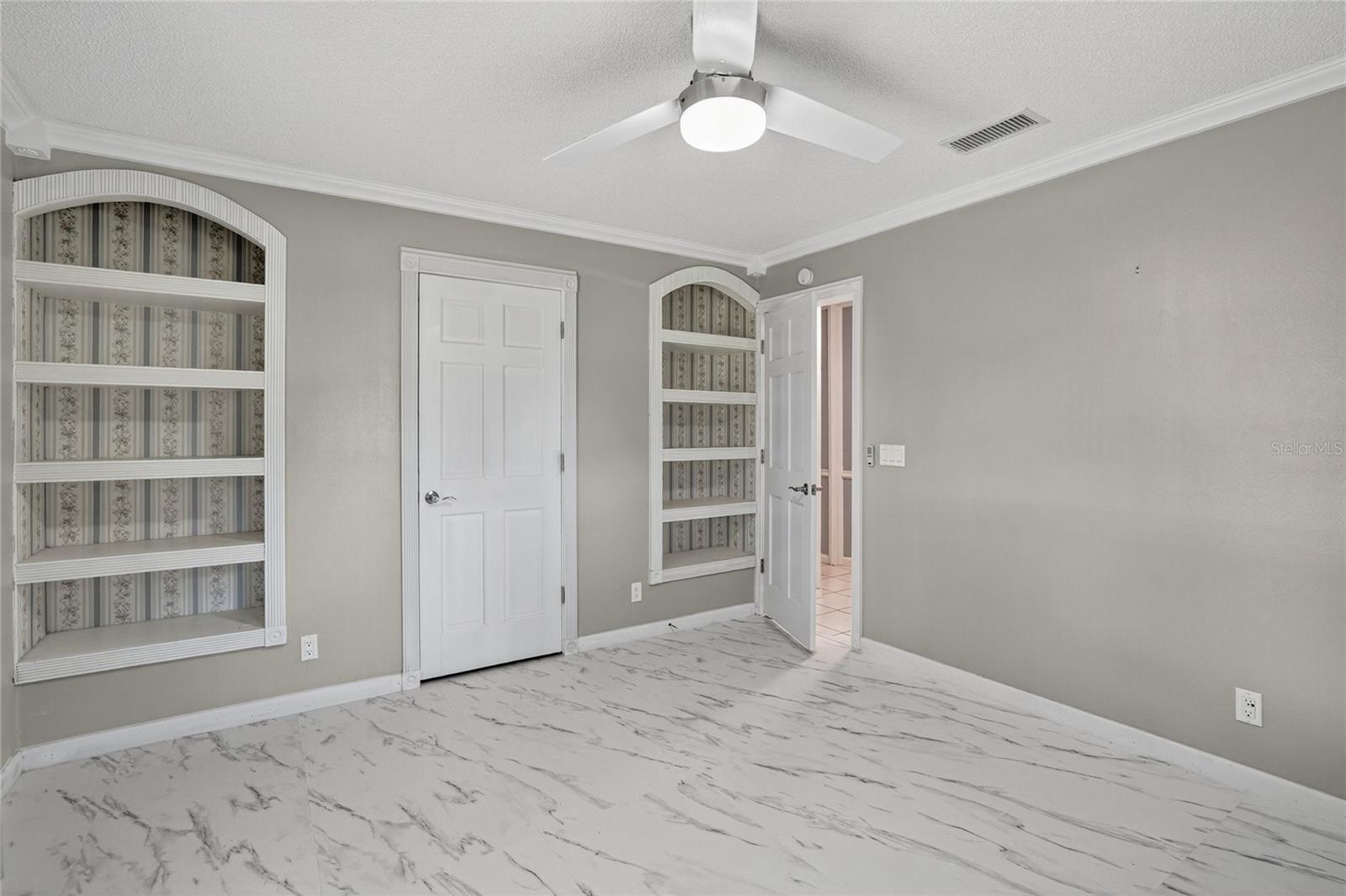 Image 16 of 36 For 11595 134 Court