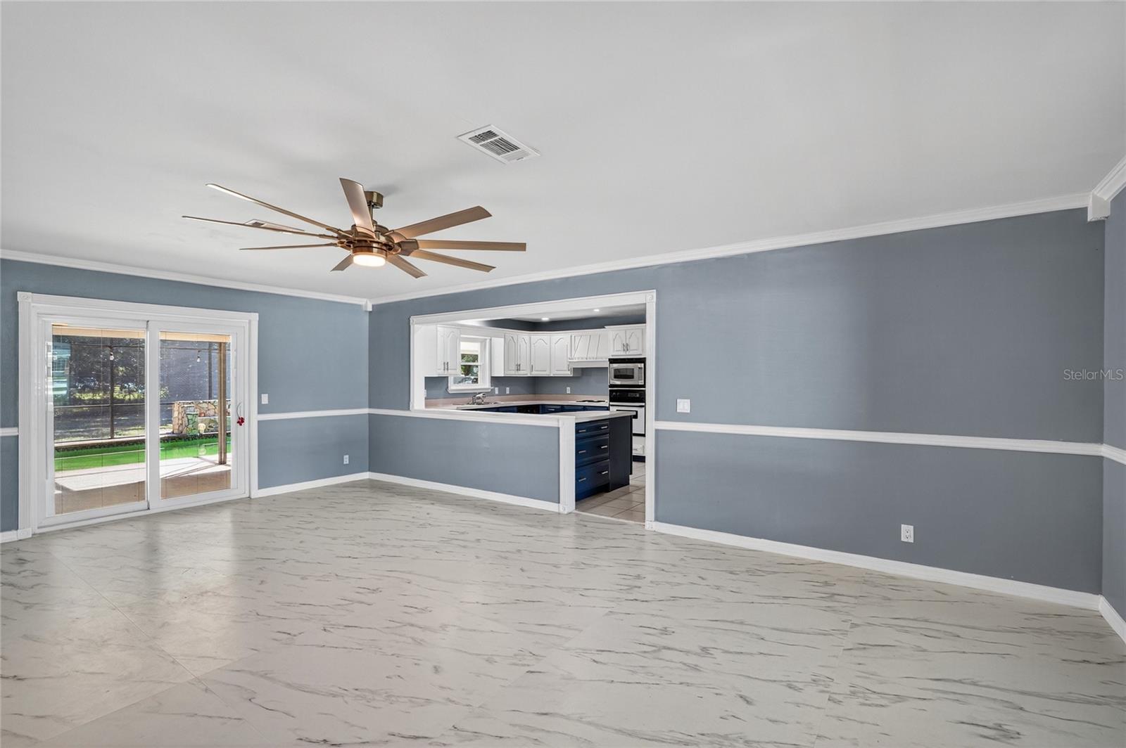 Image 8 of 36 For 11595 134 Court