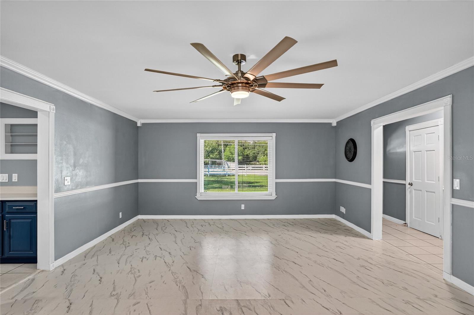 Image 9 of 36 For 11595 134 Court