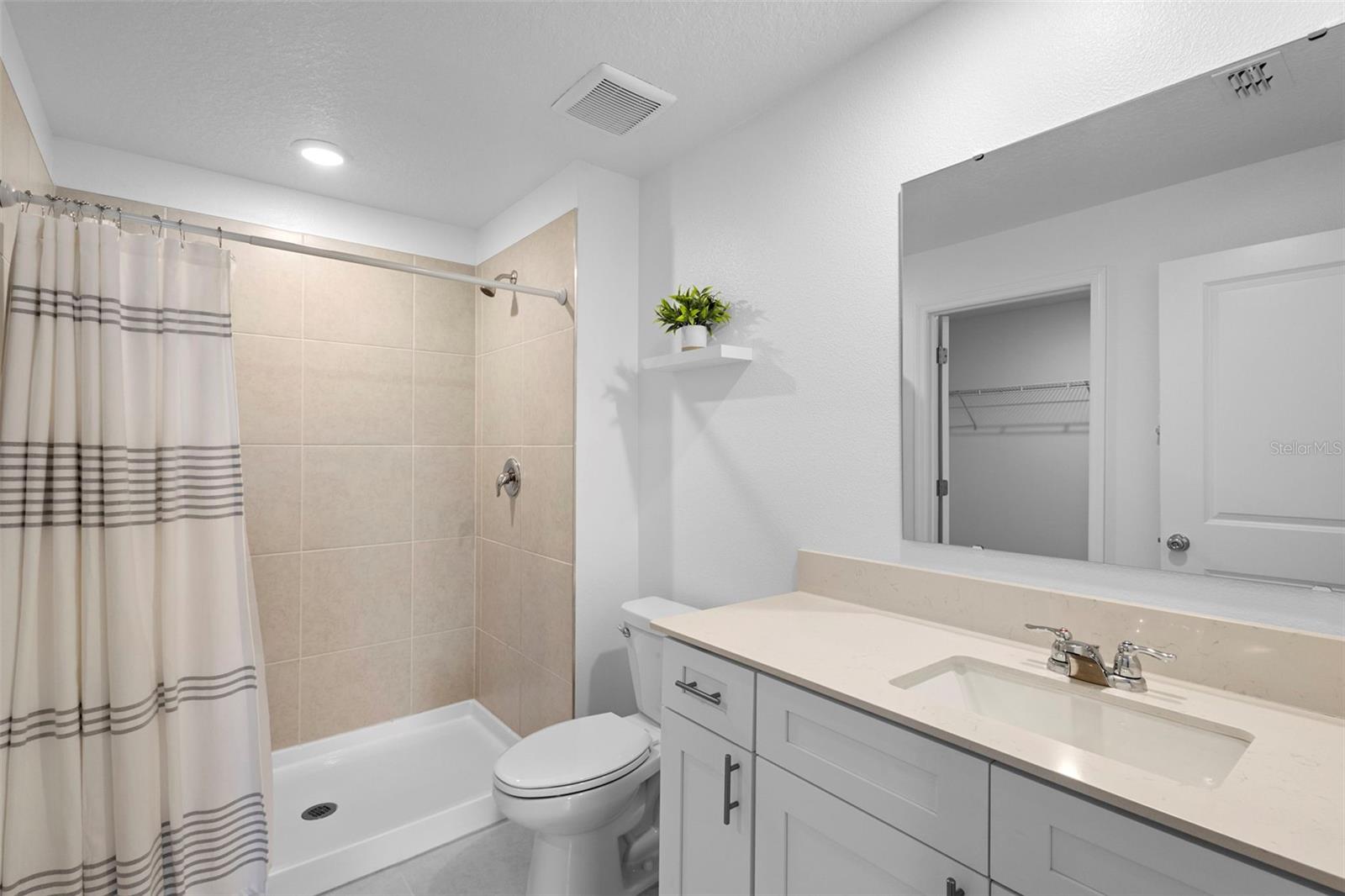 Image 18 of 26 For 1278 Belle Isle Lane