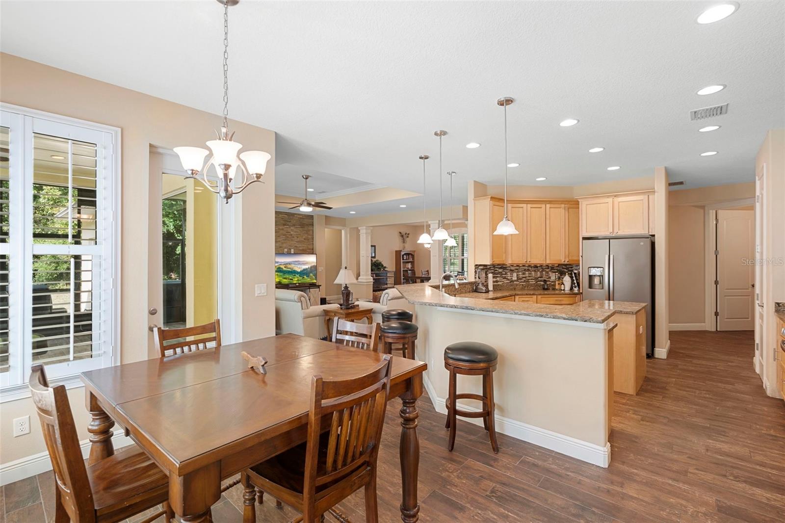 Image 21 of 69 For 1806 Glenwood Oaks Lane