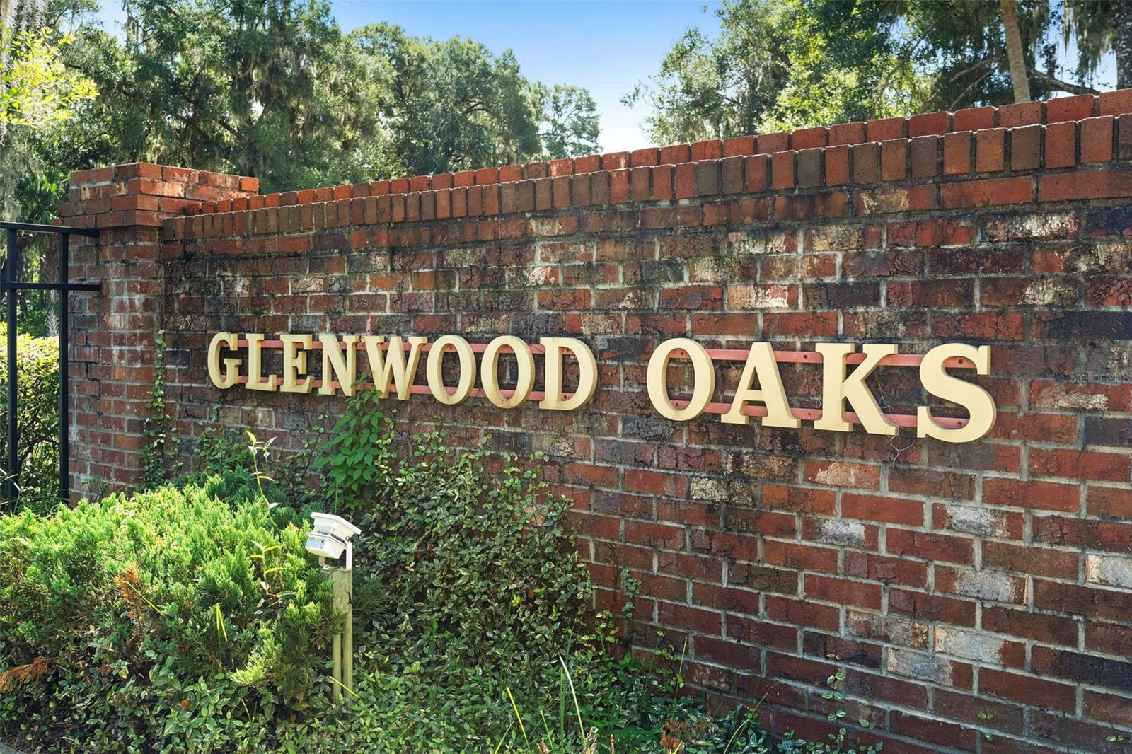 Image 3 of 69 For 1806 Glenwood Oaks Lane