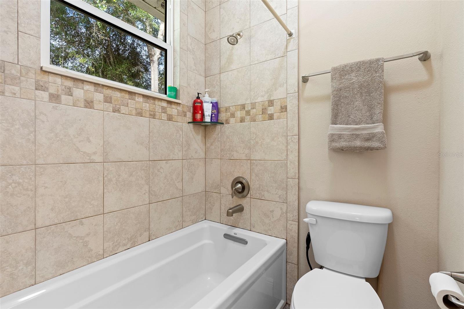 Image 42 of 69 For 1806 Glenwood Oaks Lane