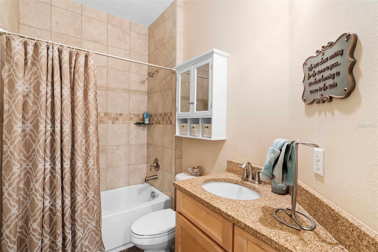 Image 45 of 69 For 1806 Glenwood Oaks Lane