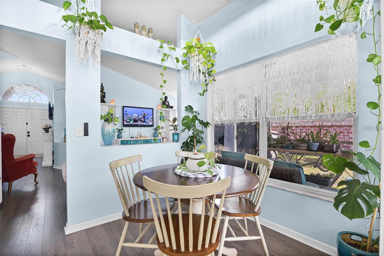 Image 14 of 49 For 13944 Huntwick Drive