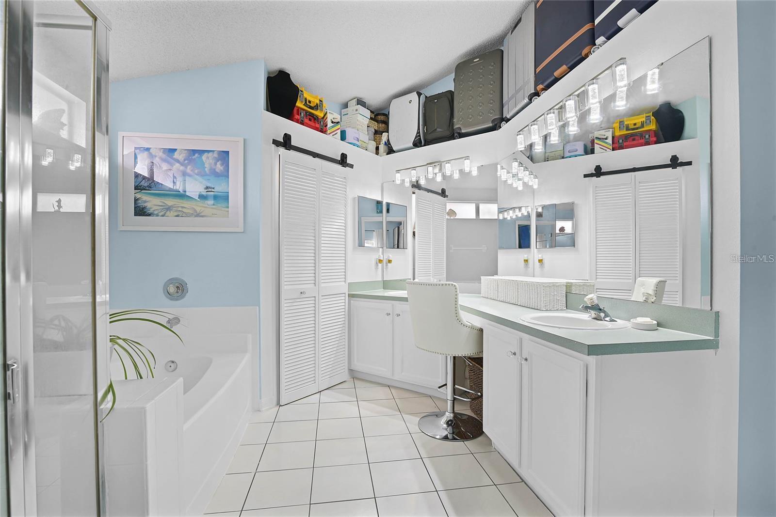 Image 26 of 49 For 13944 Huntwick Drive