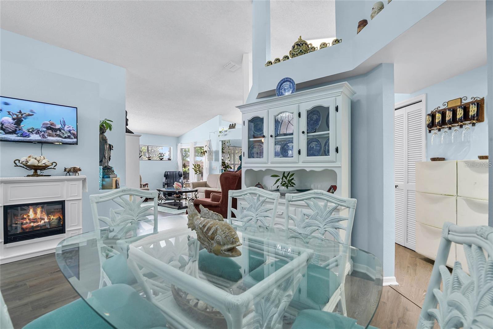 Image 8 of 49 For 13944 Huntwick Drive