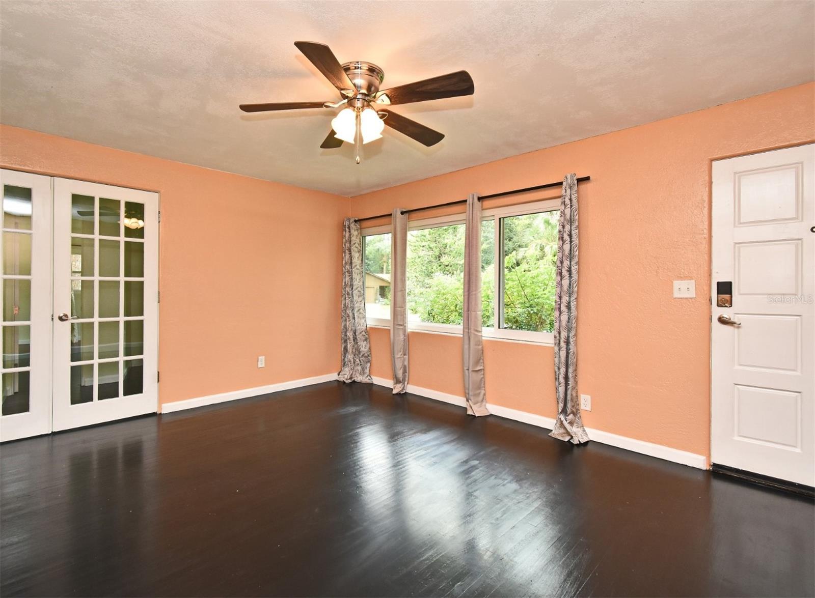 Image 12 of 31 For 5585 Lancewood Circle S