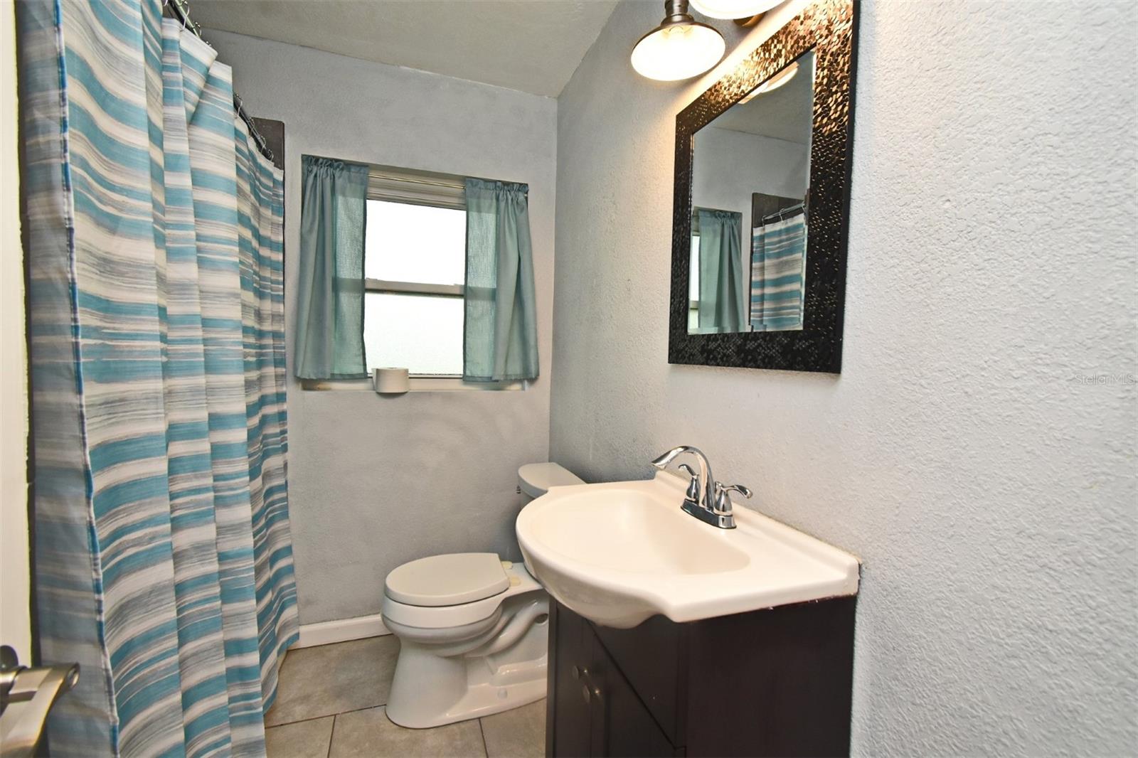 Image 20 of 31 For 5585 Lancewood Circle S