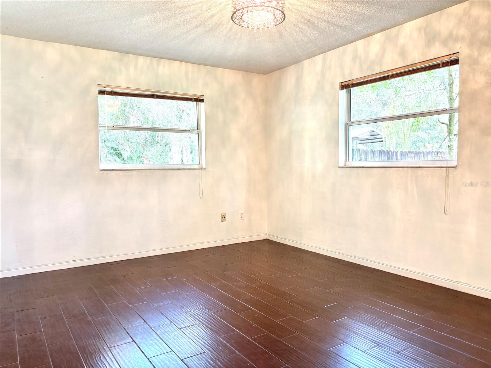 Image 18 of 35 For 404 Blue Lake Avenue