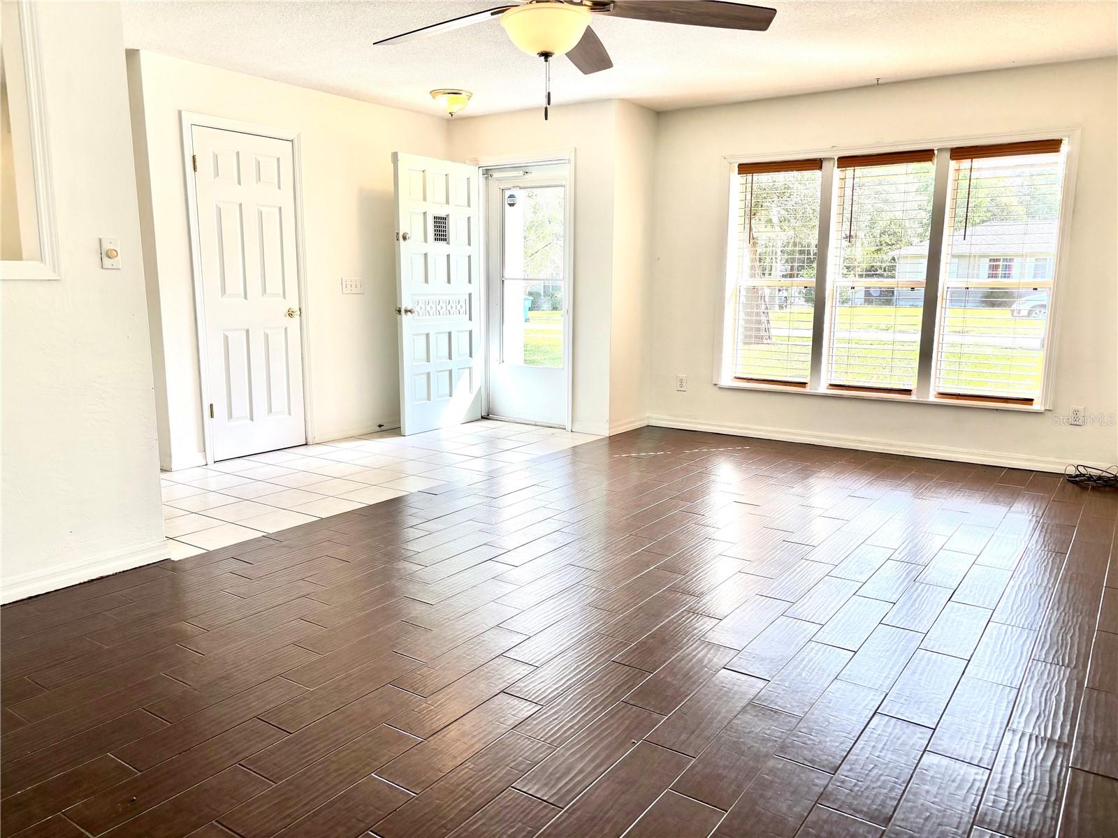 Image 4 of 35 For 404 Blue Lake Avenue