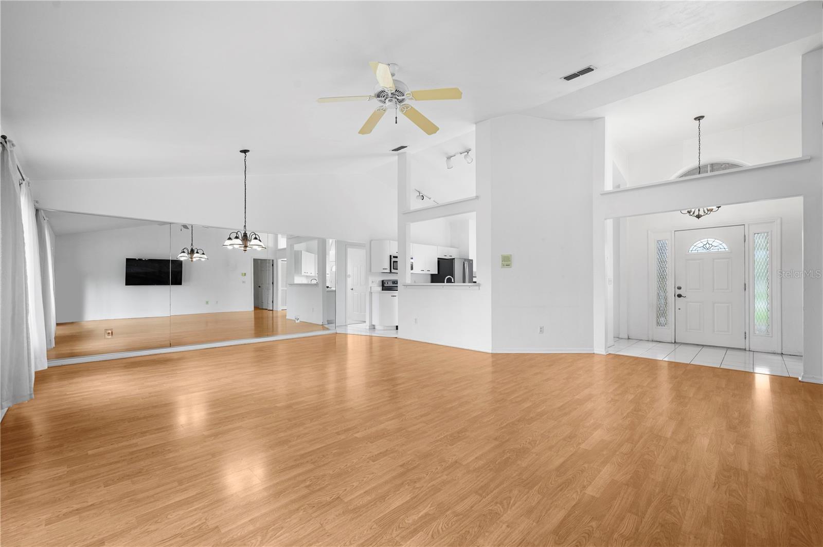 Image 10 of 43 For 6182 Knotty Pine Court
